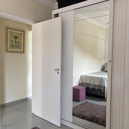 Apartamento Praia กัวรูจา ภายนอก รูปภาพ